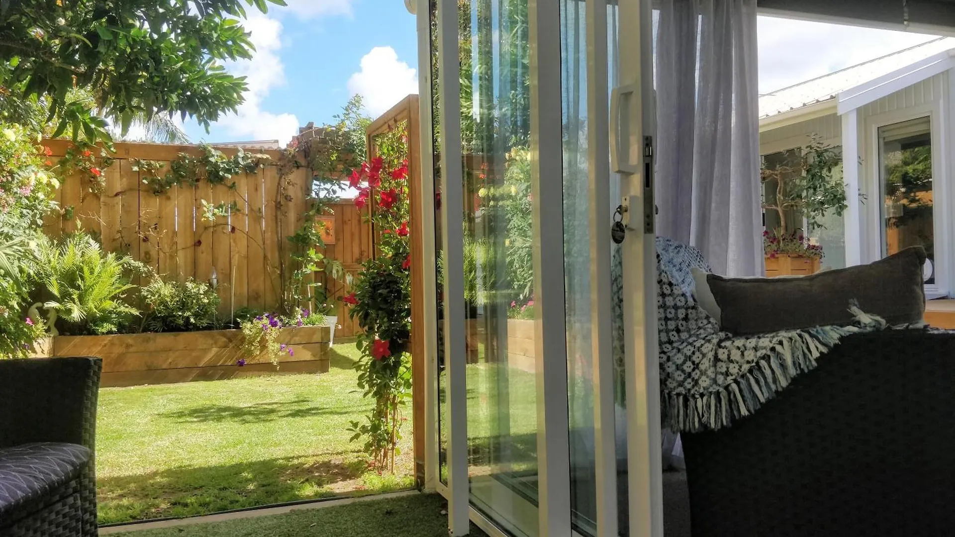 Apartment Tranquil Garden Studio Tauranga New Zealand